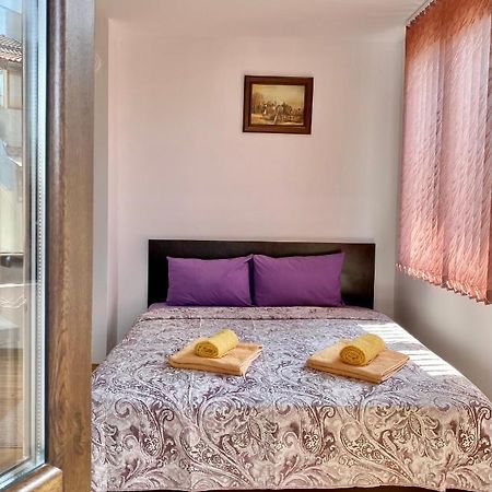 Bright Central Studio For 4 In Burgas Extérieur photo