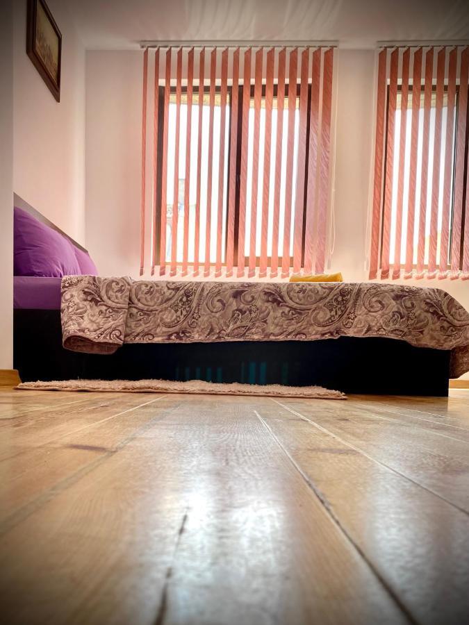 Bright Central Studio For 4 In Burgas Extérieur photo
