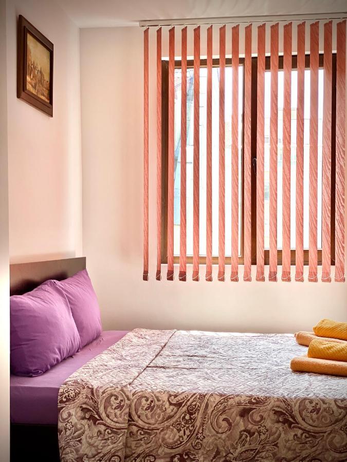 Bright Central Studio For 4 In Burgas Extérieur photo