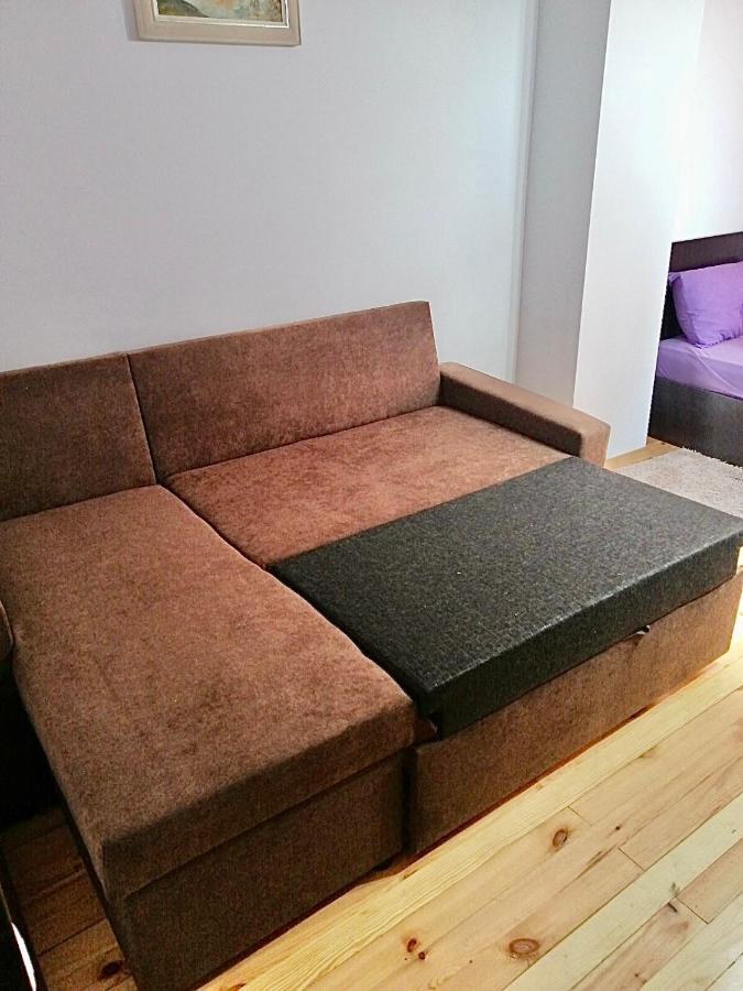 Bright Central Studio For 4 In Burgas Extérieur photo